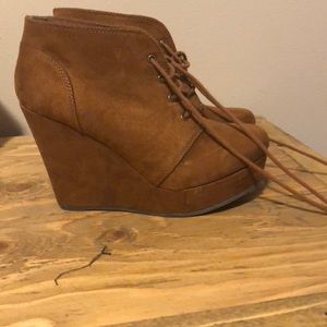 Suede lace up bootie